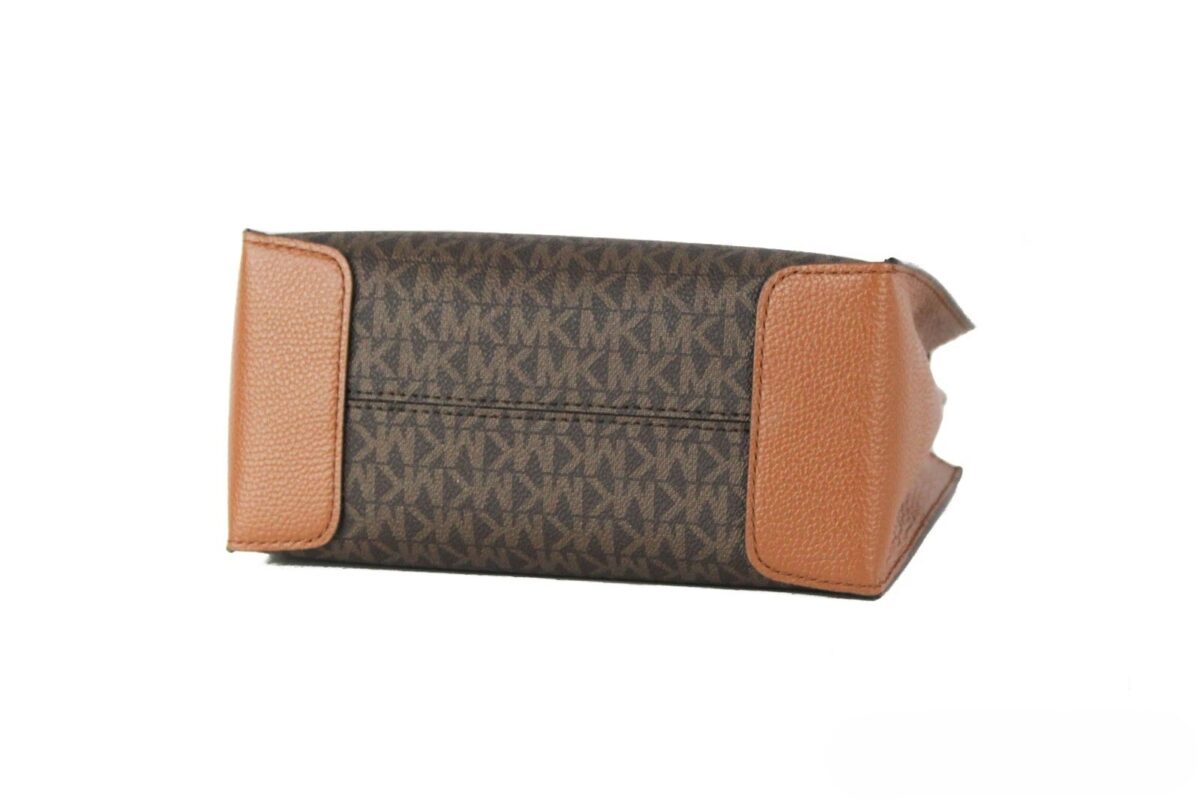 Michael Kors MICHAEL KORS Mercer 35S1GM9M2B Medium Logo And Leather Accordion Crossbody Bag In Brown - Image 4